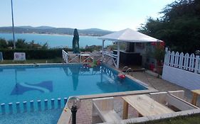 Safo Apartments And Rooms