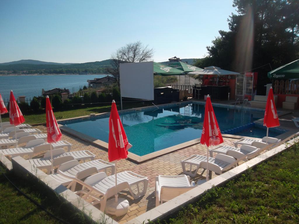 Safo Apartments And Rooms Sozopol Cameră foto